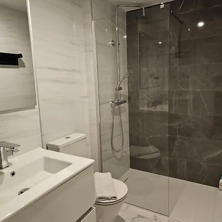 Apartman Posidonia Apartment, Ground Floor With Garden,3 Swimming Pools, Jacuzzi,parking Space Torrevieja